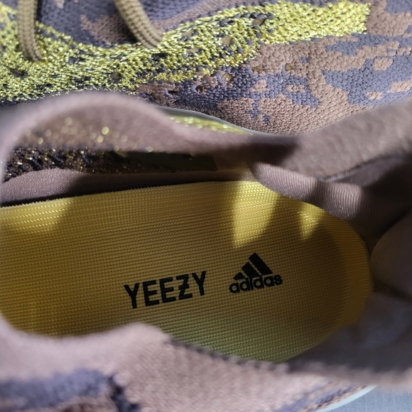 Yeezy Boost 380 FZ4982 NWT. - Picture 8 of 11